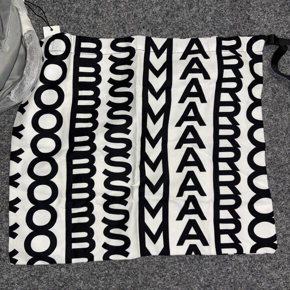 NEW Marc Jacobs Rock Grey Preppy Nylon Mini Messenger Bag Crossbody - Picture 5 of 6